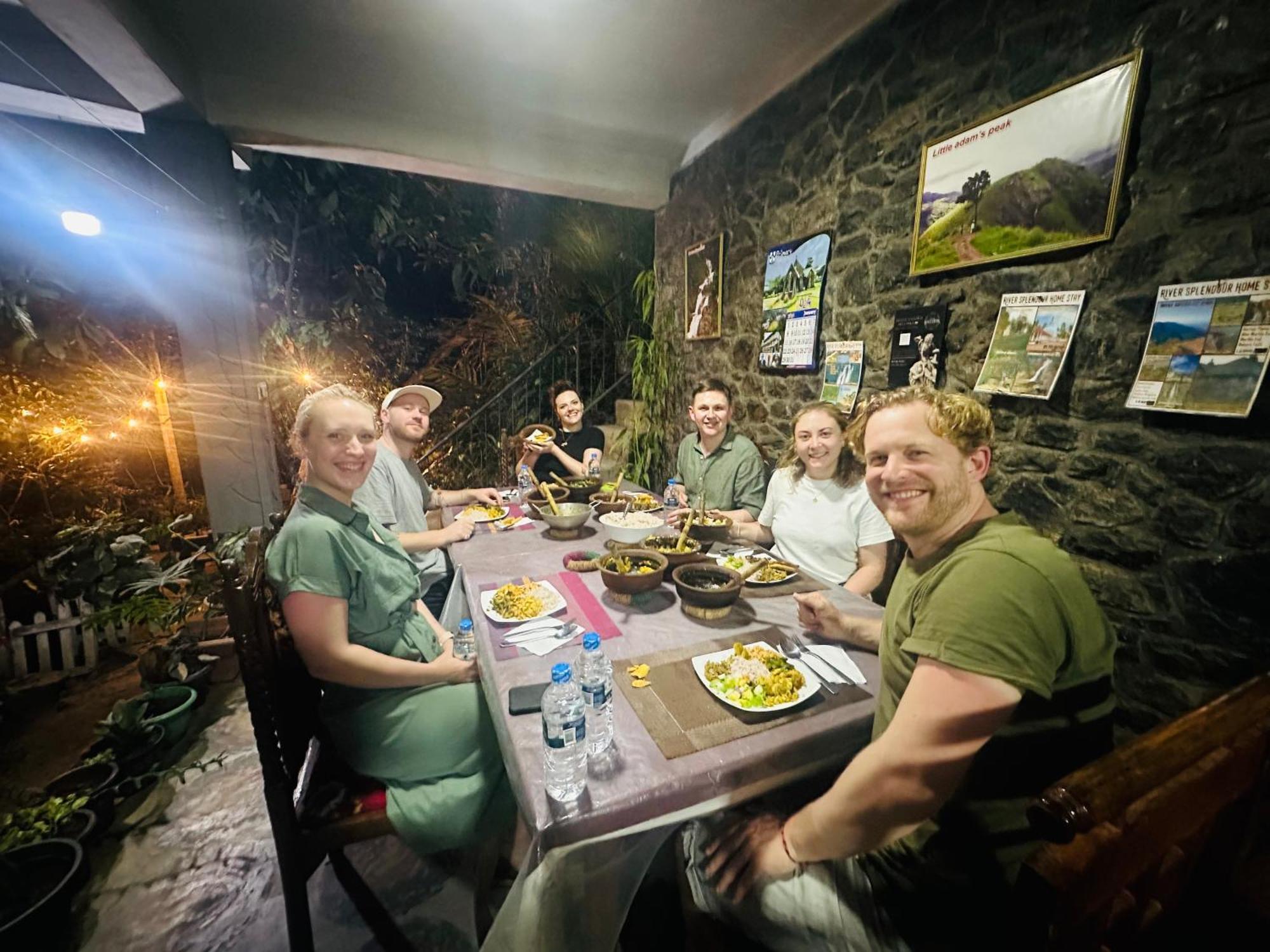 River Splendour Home Stay Ella Kültér fotó