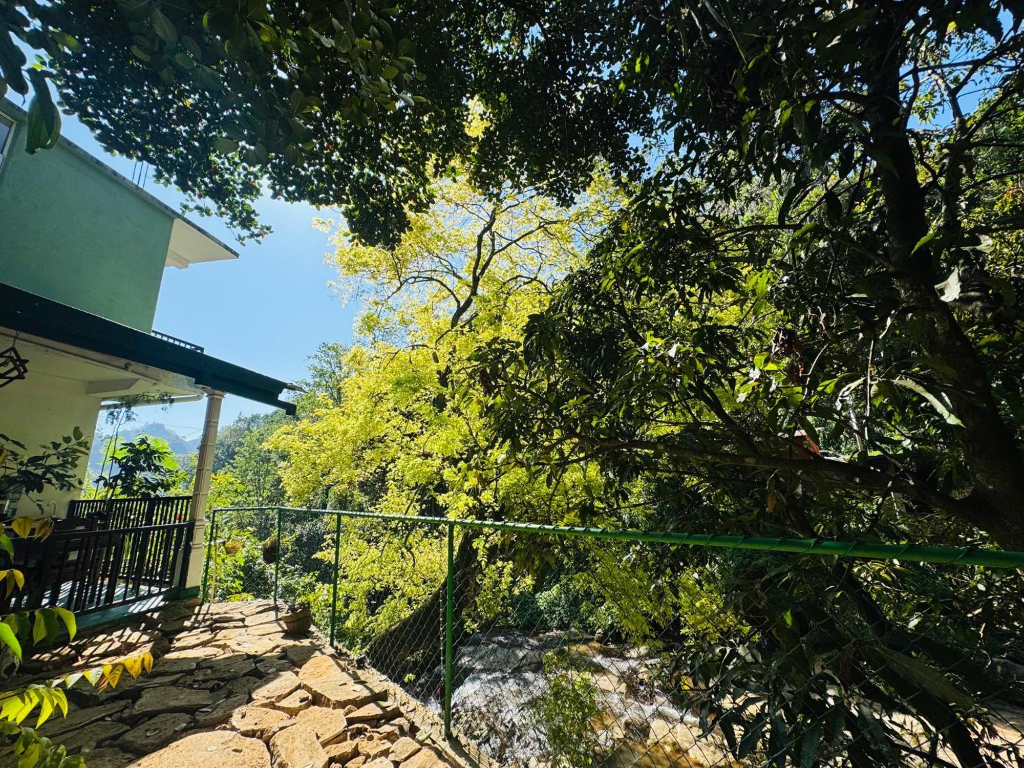 River Splendour Home Stay Ella Kültér fotó
